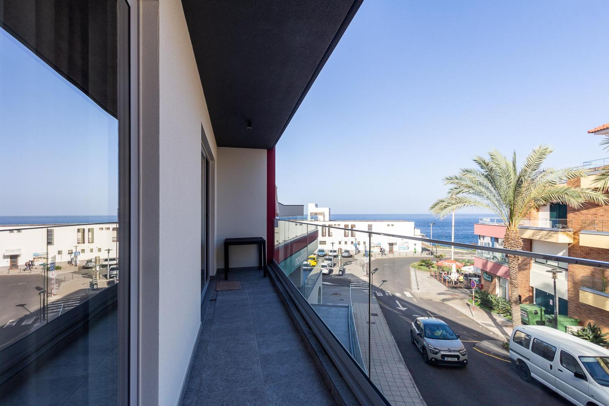 Luxury And Modern Apartment In Porto Moniz Center Extérieur photo