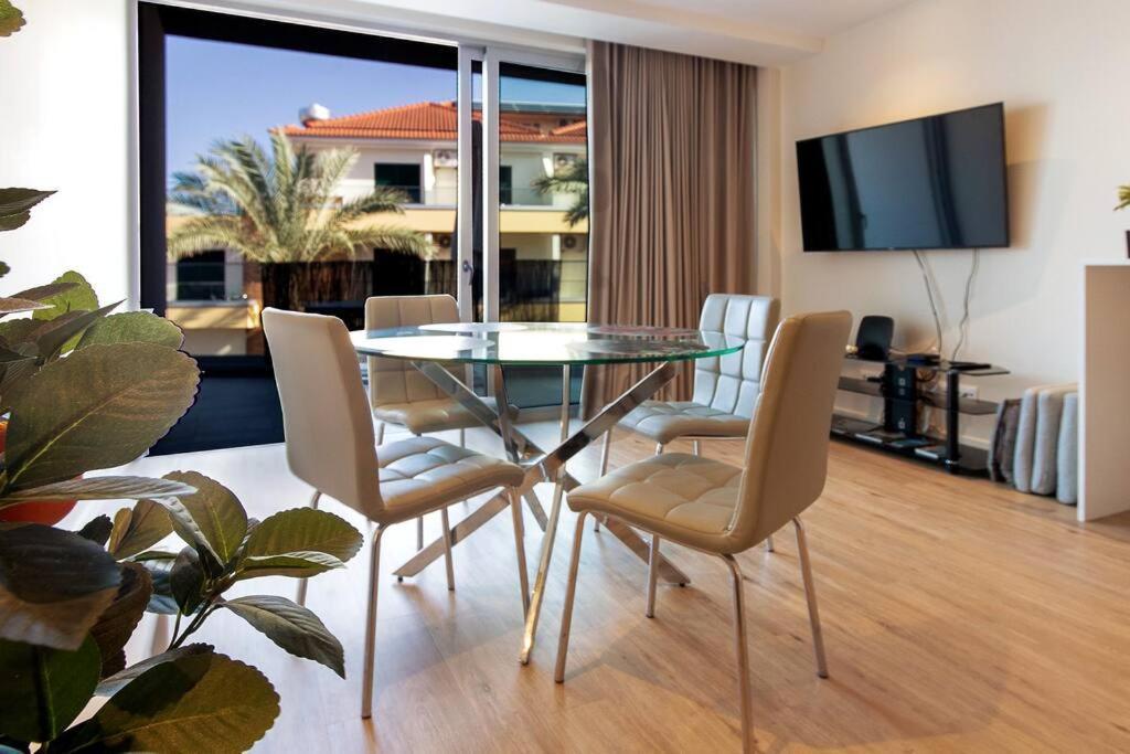 Luxury And Modern Apartment In Porto Moniz Center Extérieur photo