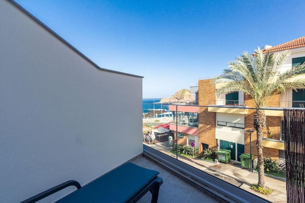 Luxury And Modern Apartment In Porto Moniz Center Extérieur photo