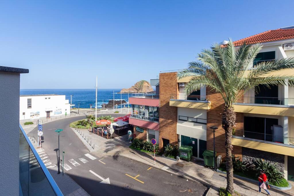 Luxury And Modern Apartment In Porto Moniz Center Extérieur photo