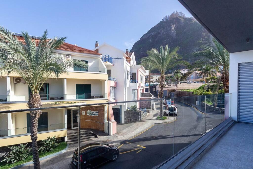 Luxury And Modern Apartment In Porto Moniz Center Extérieur photo